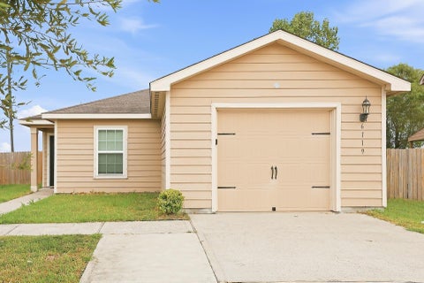 Photo of 6119 Coral Cove Road, Baytown, TX 77523 (MLS # 8200553)