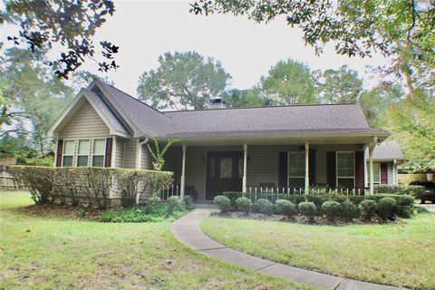 Photo of 105 Fuller Road, Silsbee, TX 77656 (MLS # 34679018) Photo of 105 Fuller Road, Silsbee, TX 77656 (MLS # 34679018)