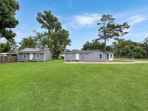 Photo of 6931 Weaver Road, Houston, TX 77028 (MLS # 89429110)