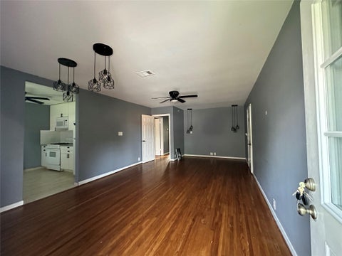 Photo of 511 Guyer Street, Sugar Land, TX 77498 (MLS # 43093114)