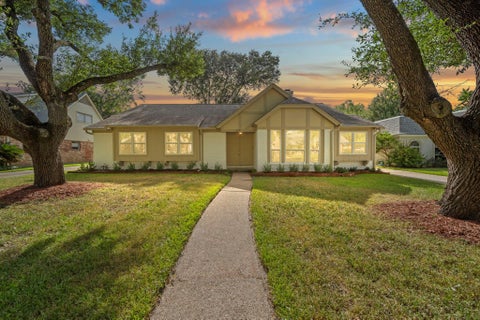 Photo of 2931 Kevin Lane, Houston, TX 77043 (MLS # 33931510)