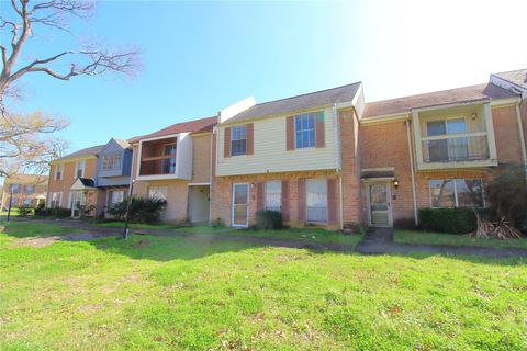 Photo of 3206 Briar Court #1, Baytown, TX 77521 (MLS # 42153850)