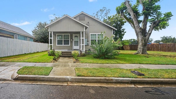 12 E HOMAN ST, BAYTOWN, TX 77520 - Image 6fcaa3350d2d032dd0ff819bbea94de1/3296853917