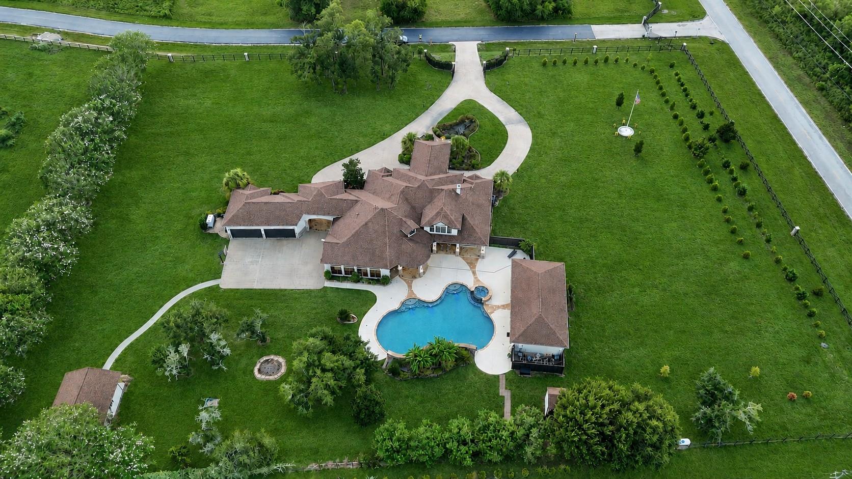 6810 Anthonia Lane