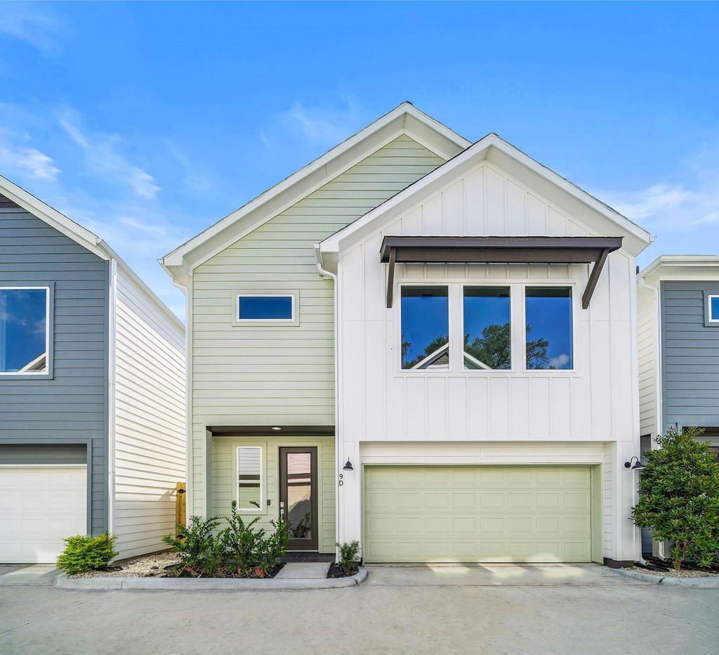 Photo of 11 Wellford St St #G, Houston, TX 77022 (MLS # 71403369)