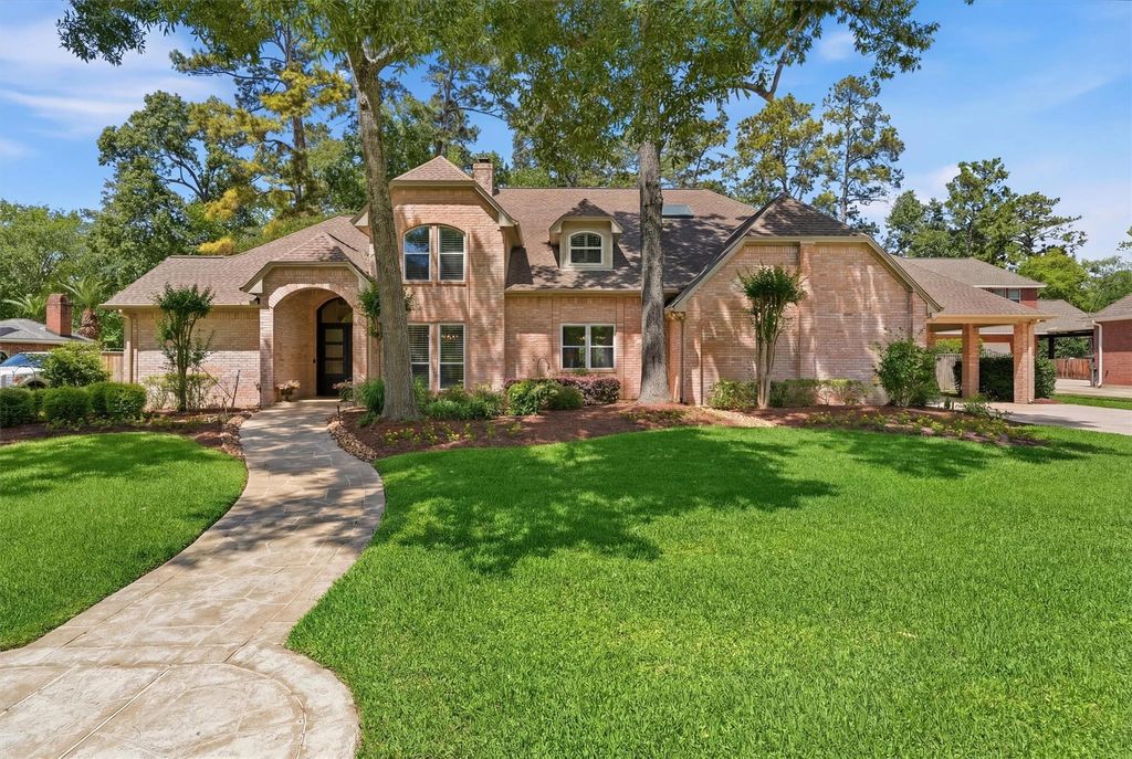 Photo of 1522 Scenic Shore Drive, Houston, TX 77345 (MLS # 49765616)