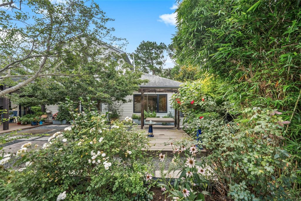 Photo of 3601 S Braeswood Boulevard, Houston, TX 77025 (MLS # 5750851)