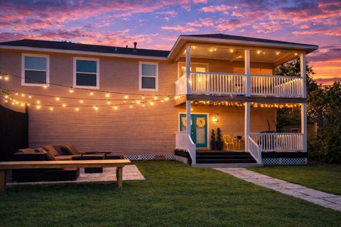 Photo of 603 Granberry A Street, Humble, TX 77338 (MLS # 36406110)