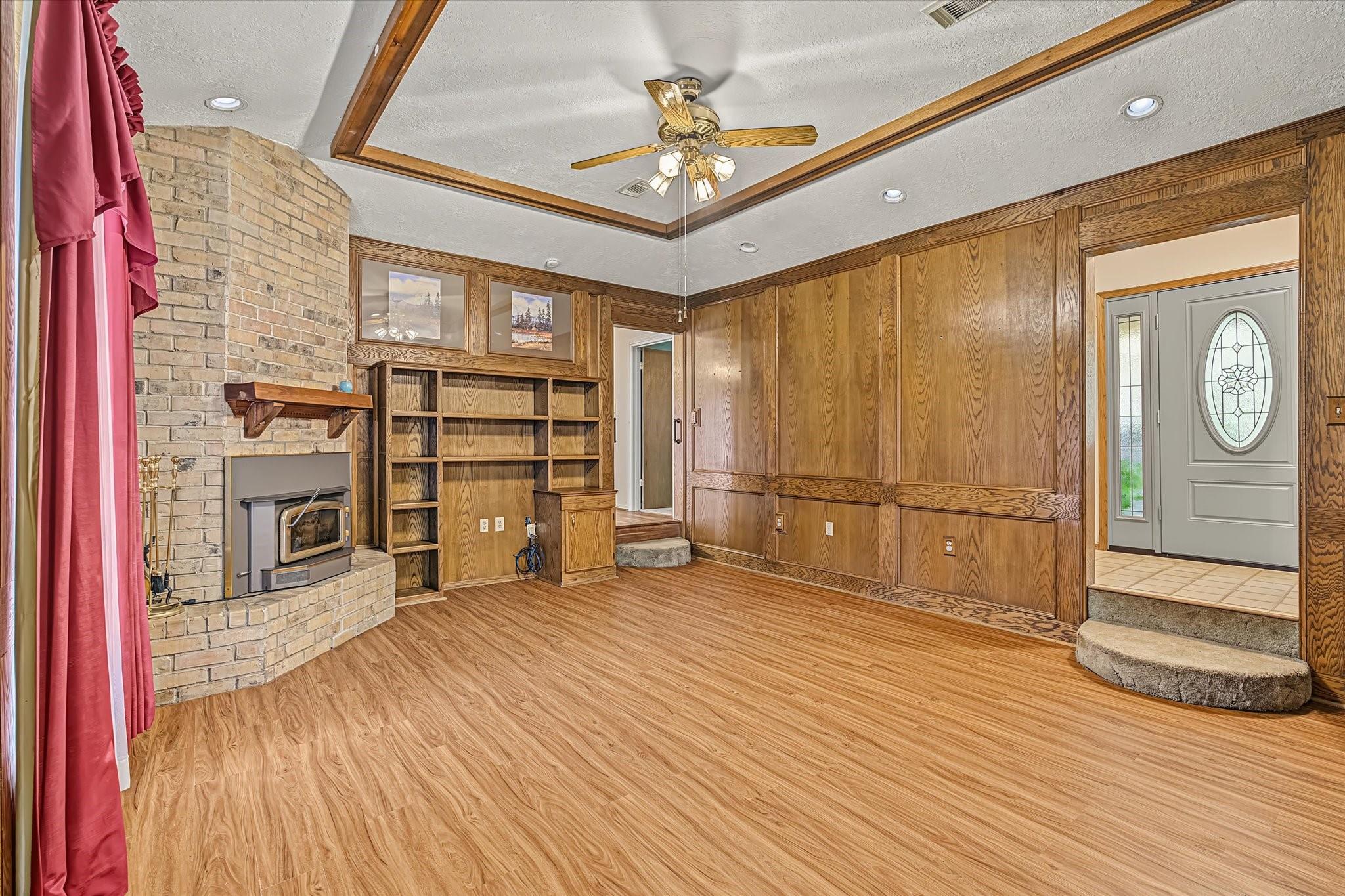 15011 Highway 146 N
