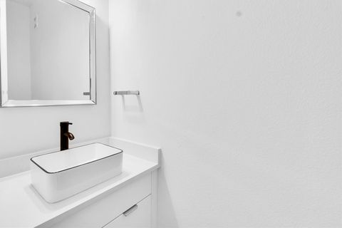 Tiny photo for 5323 Rue Street, Houston, TX 77033 (MLS # 5659293)