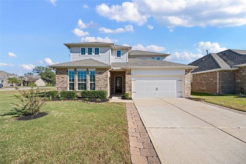 Photo of 207 Canvasback Drive, Clute, TX 77531 (MLS # 30887071)