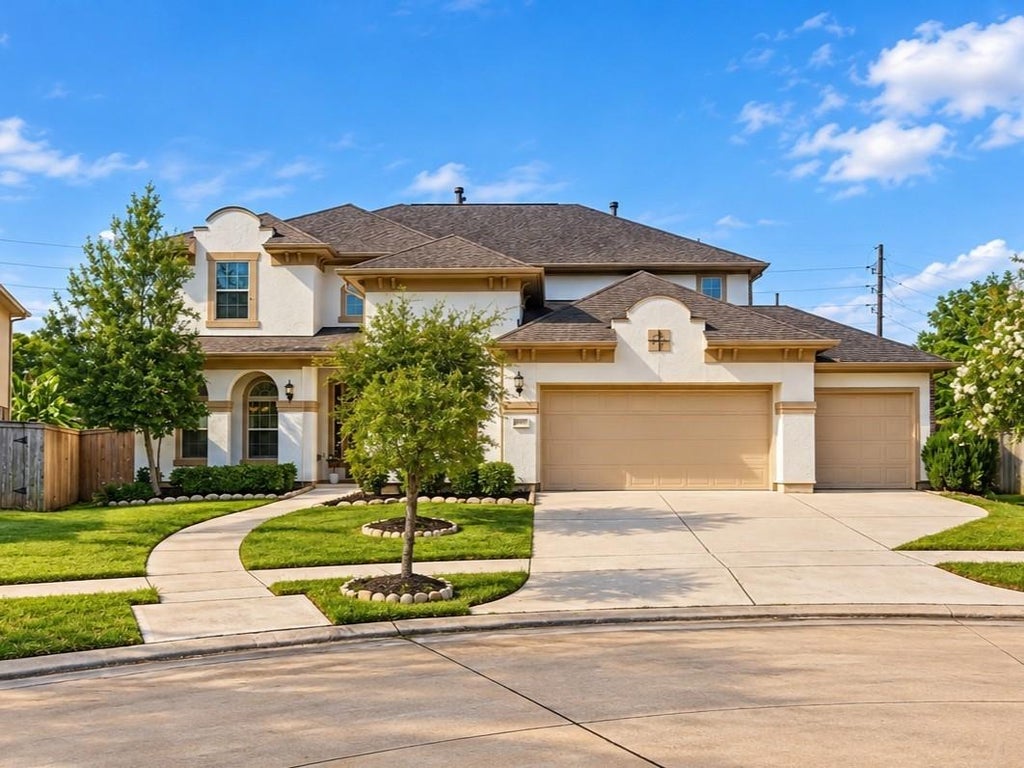 Photo of 6639 Brady Springs Lane, Sugar Land, TX 77479 (MLS # 73652742)