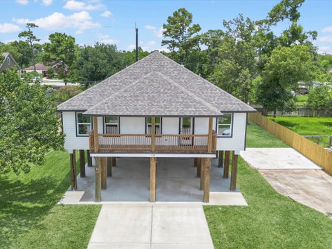 Tiny photo for 628 Oakdale Street, Shoreacres, TX 77571 (MLS # 35002388)