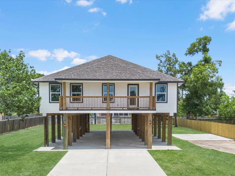Tiny photo for 628 Oakdale Street, Shoreacres, TX 77571 (MLS # 35002388)