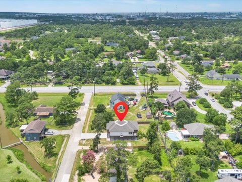 Tiny photo for 628 Oakdale Street, Shoreacres, TX 77571 (MLS # 35002388)