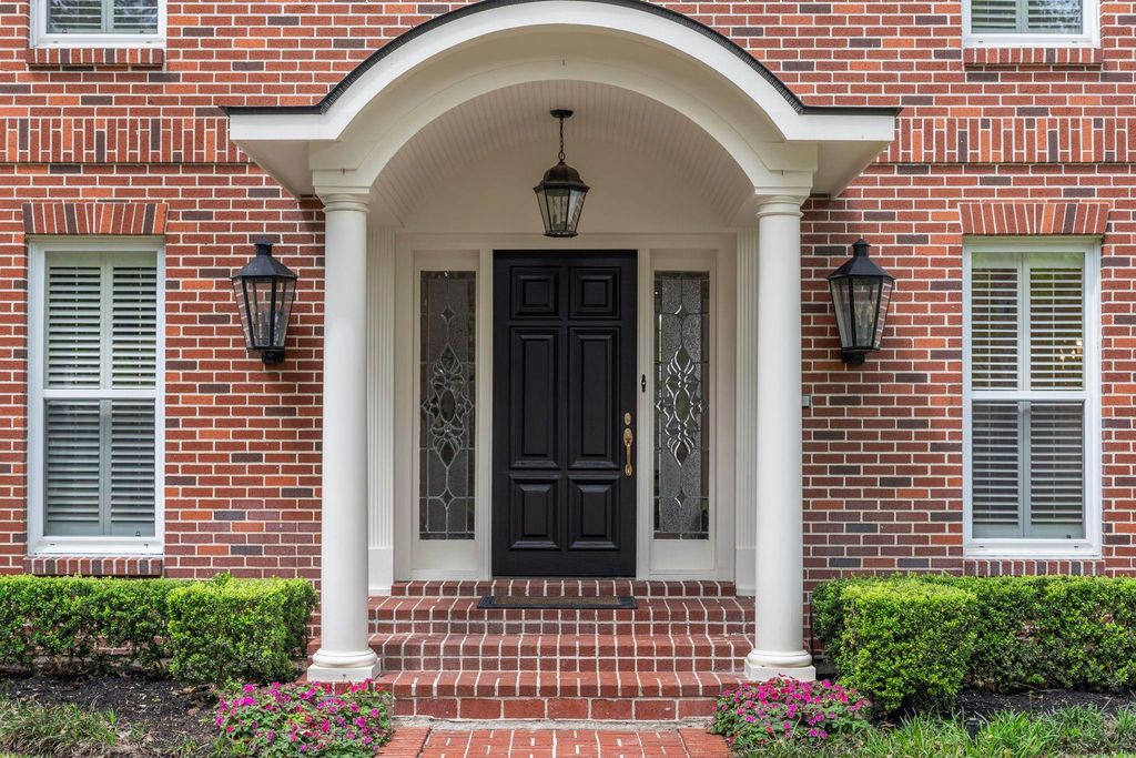 Photo of 70 Pipers Walk, Sugar Land, TX 77479 (MLS # 73183628)