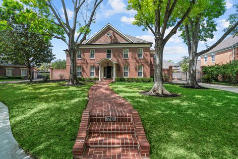 70 Pipers Walk Sugar Land TX 77479