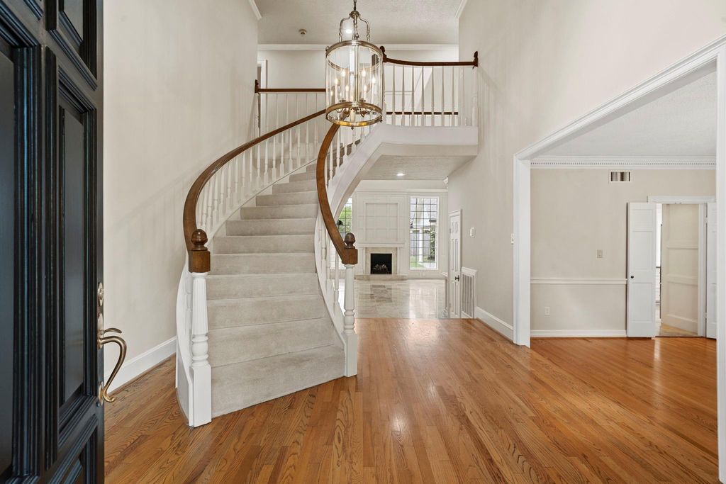 Photo of 70 Pipers Walk, Sugar Land, TX 77479 (MLS # 73183628)