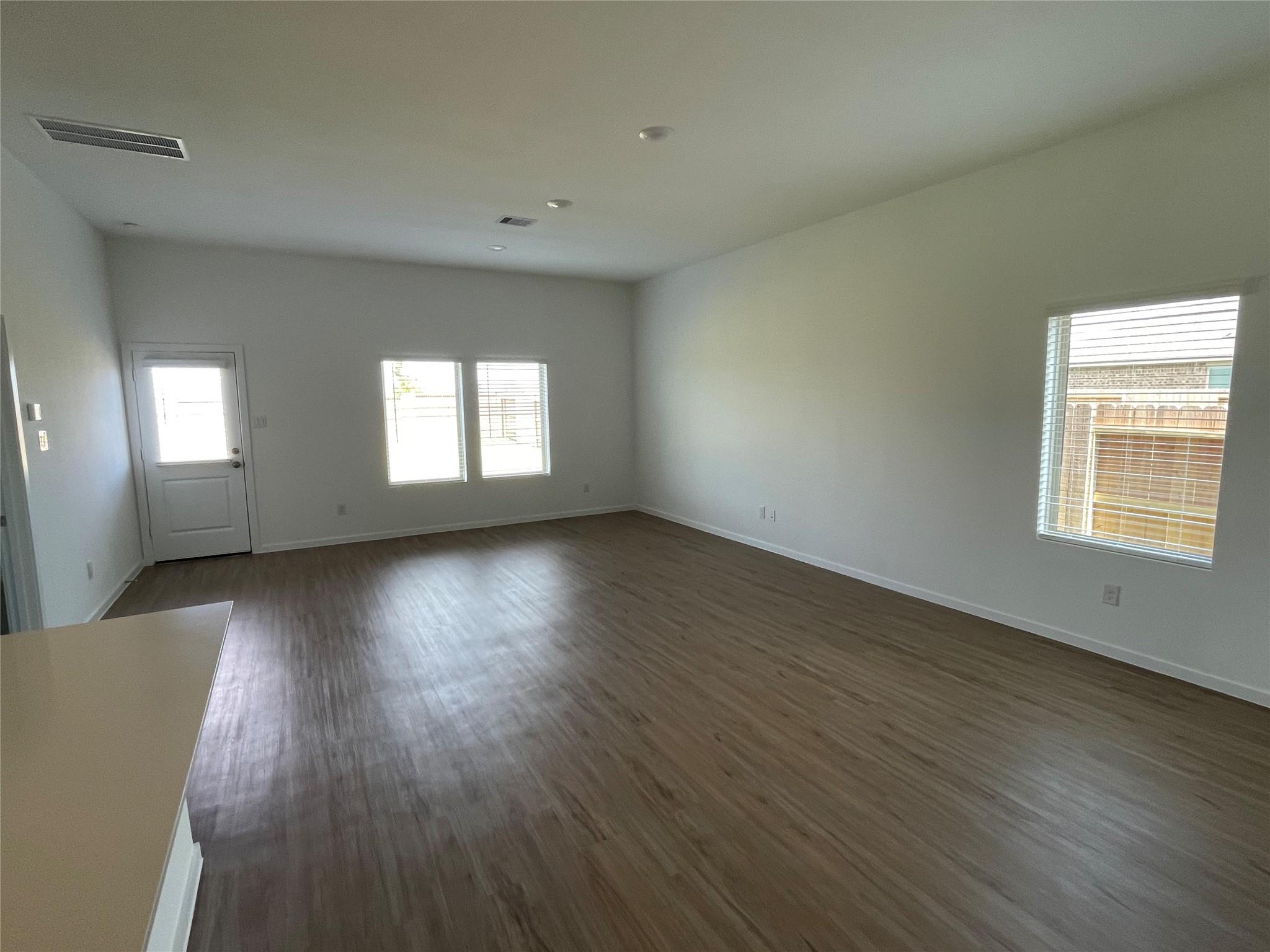 827 Rosewood Trail