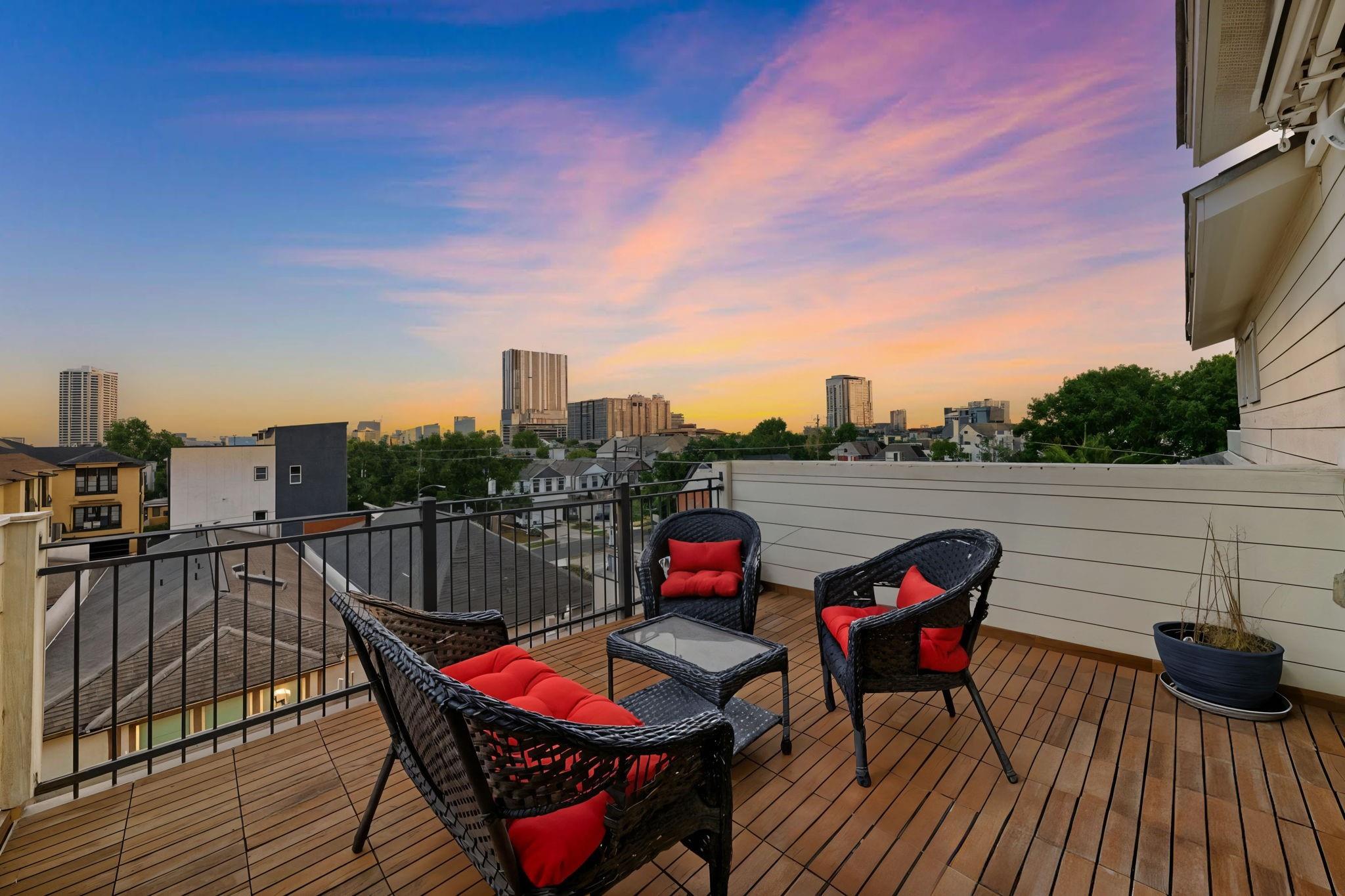 4915 Chenevert Street