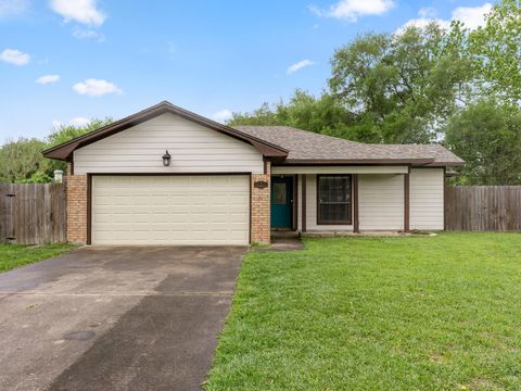 Photo of 7 Columbella Street, Bay City, TX 77414 (MLS # 95078490)