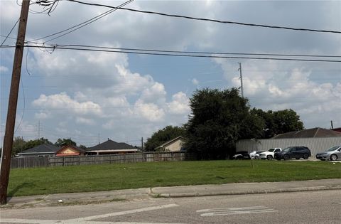 Photo of 6515 Canal Street, Houston, TX 77011 (MLS # 13922012) Photo of 6515 Canal Street, Houston, TX 77011 (MLS # 13922012)