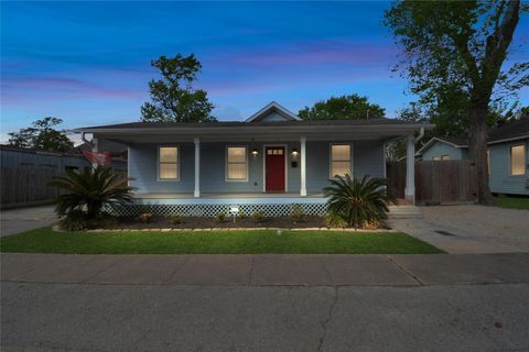 Photo of 5705 Cochran Street, Houston, TX 77009 (MLS # 21168400)