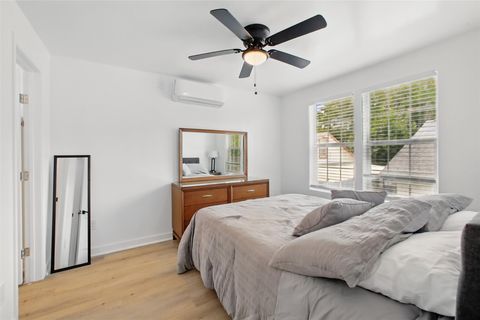 Tiny photo for 4705 Pease Street, Houston, TX 77023 (MLS # 50100768)