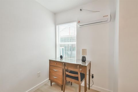 Tiny photo for 4705 Pease Street, Houston, TX 77023 (MLS # 50100768)