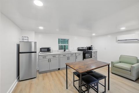 Tiny photo for 4705 Pease Street, Houston, TX 77023 (MLS # 50100768)