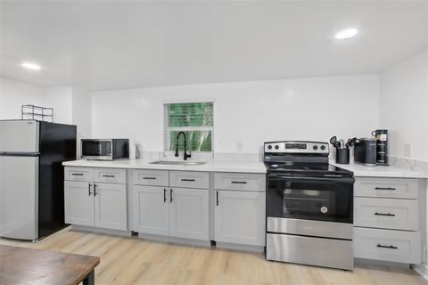 Tiny photo for 4705 Pease Street, Houston, TX 77023 (MLS # 50100768)