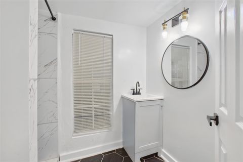 Tiny photo for 4705 Pease Street, Houston, TX 77023 (MLS # 50100768)