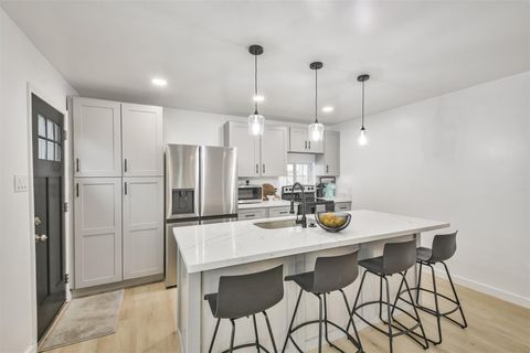 Tiny photo for 4705 Pease Street, Houston, TX 77023 (MLS # 50100768)