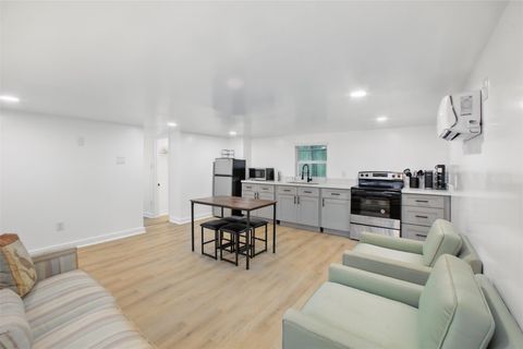 Tiny photo for 4705 Pease Street, Houston, TX 77023 (MLS # 50100768)