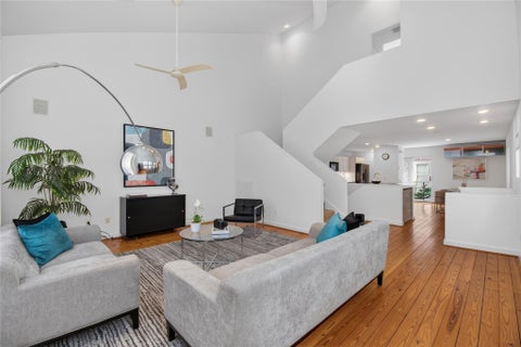 Photo of 6916 Yellowstone Way Drive, Houston, TX 77054 (MLS # 66467183)