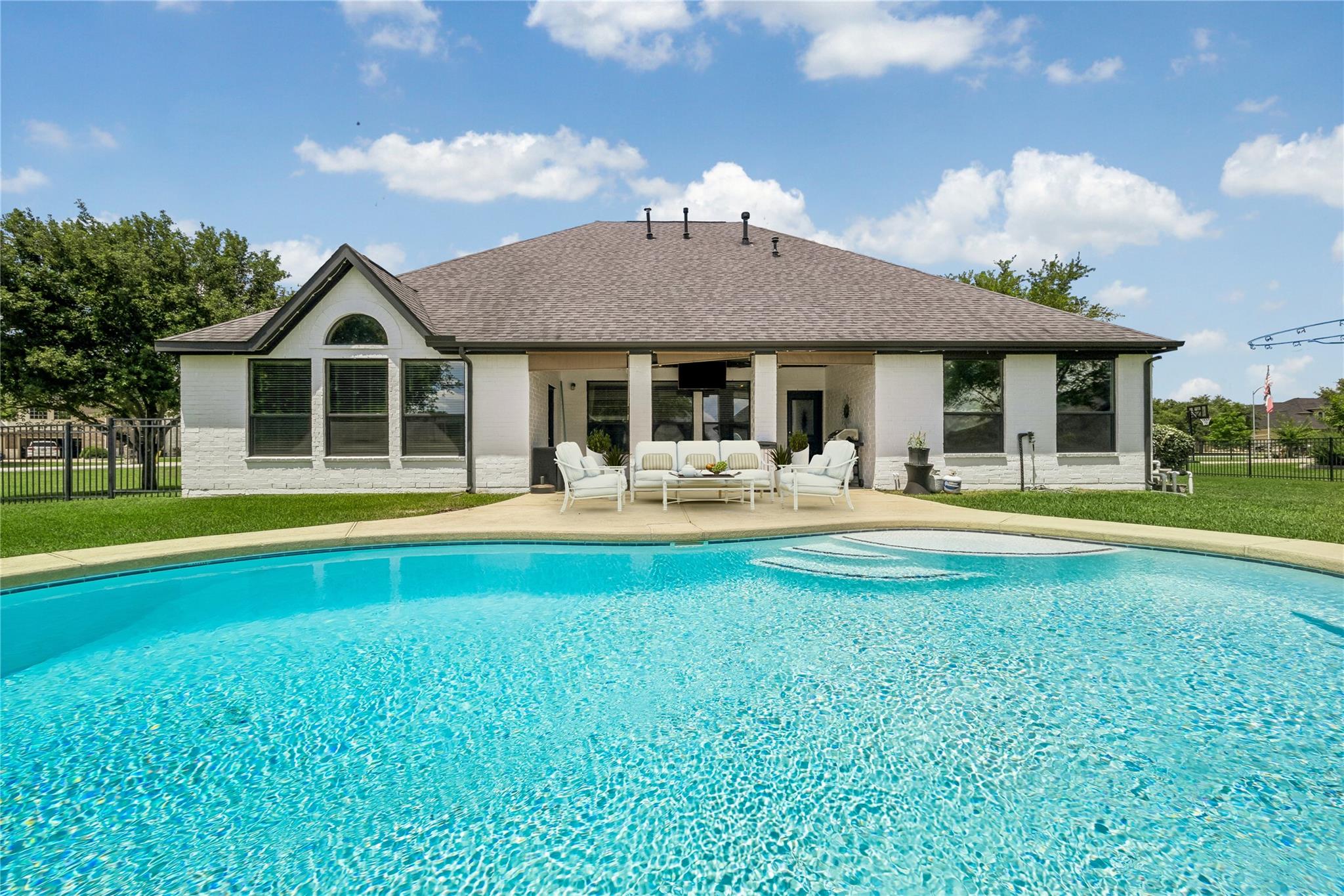 4419 Convento Drive