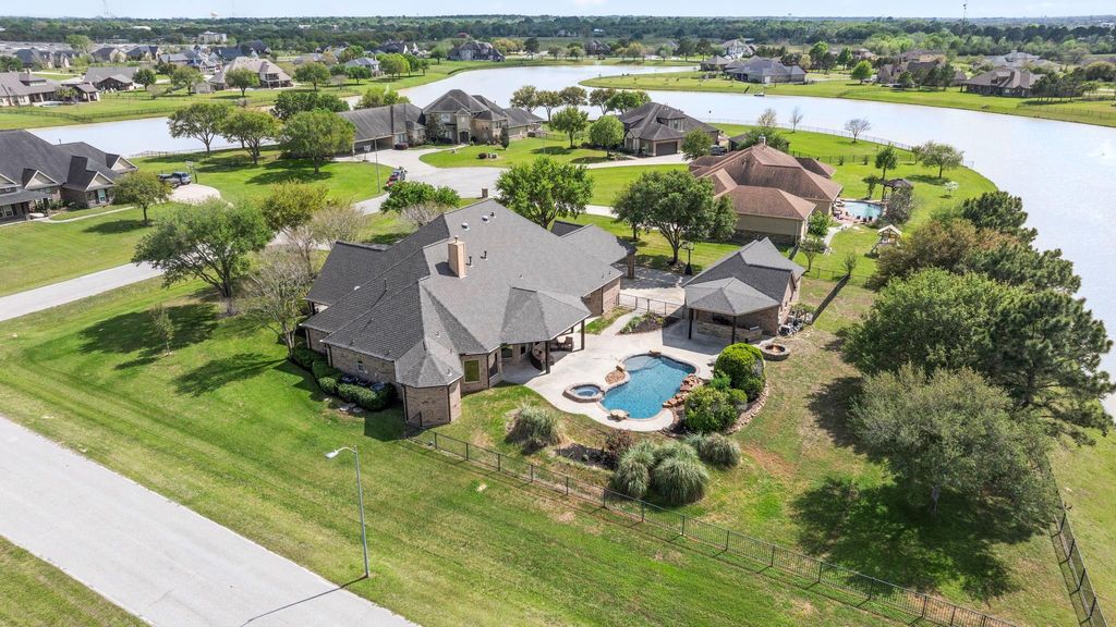 Photo of 4611 Oasis Point, Katy, TX 77493 (MLS # 81657714)