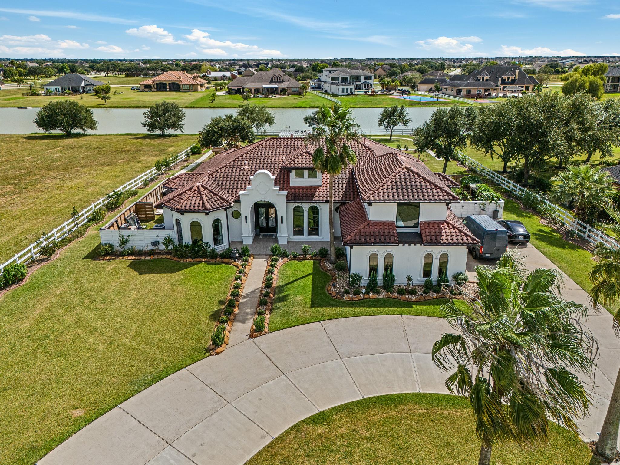 5818 Sagamore Bay Lane