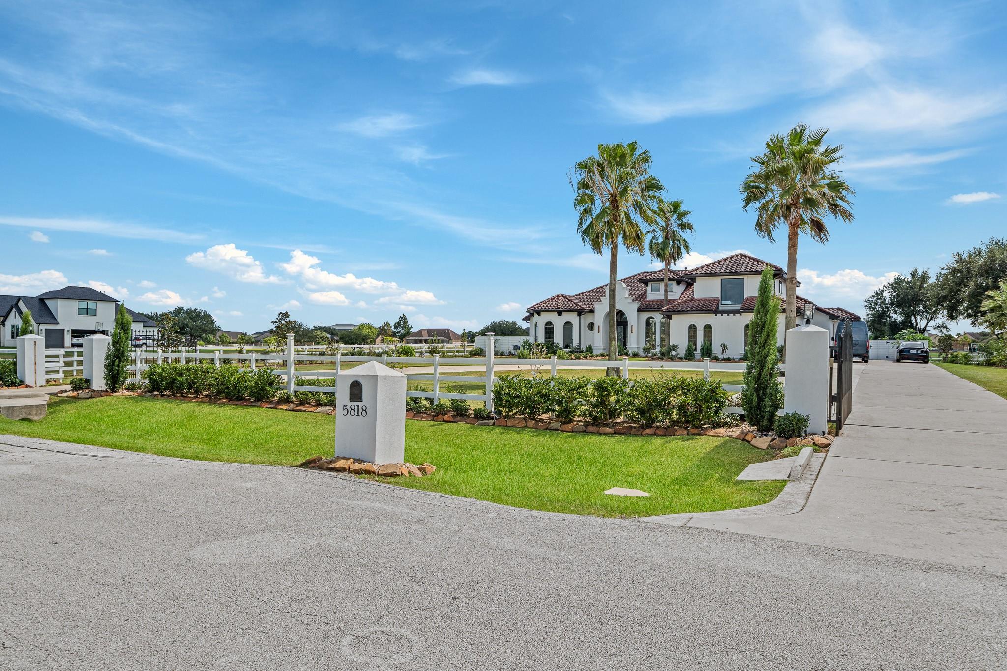 5818 Sagamore Bay Lane