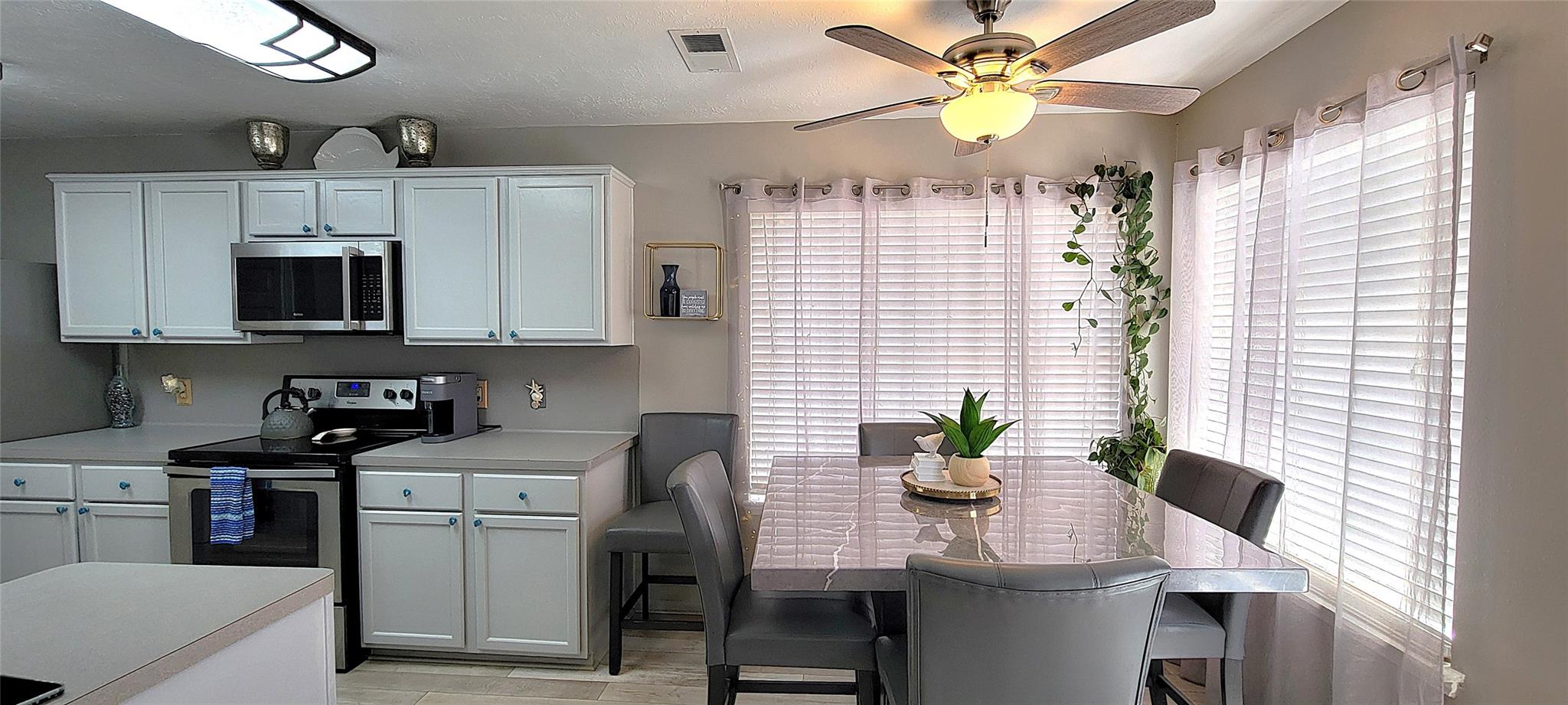 3015 Wood Hollow Drive