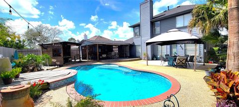 Homes For Sale - 3015 Wood Hollow Drive<br/> Galveston County, League City, TX 77573