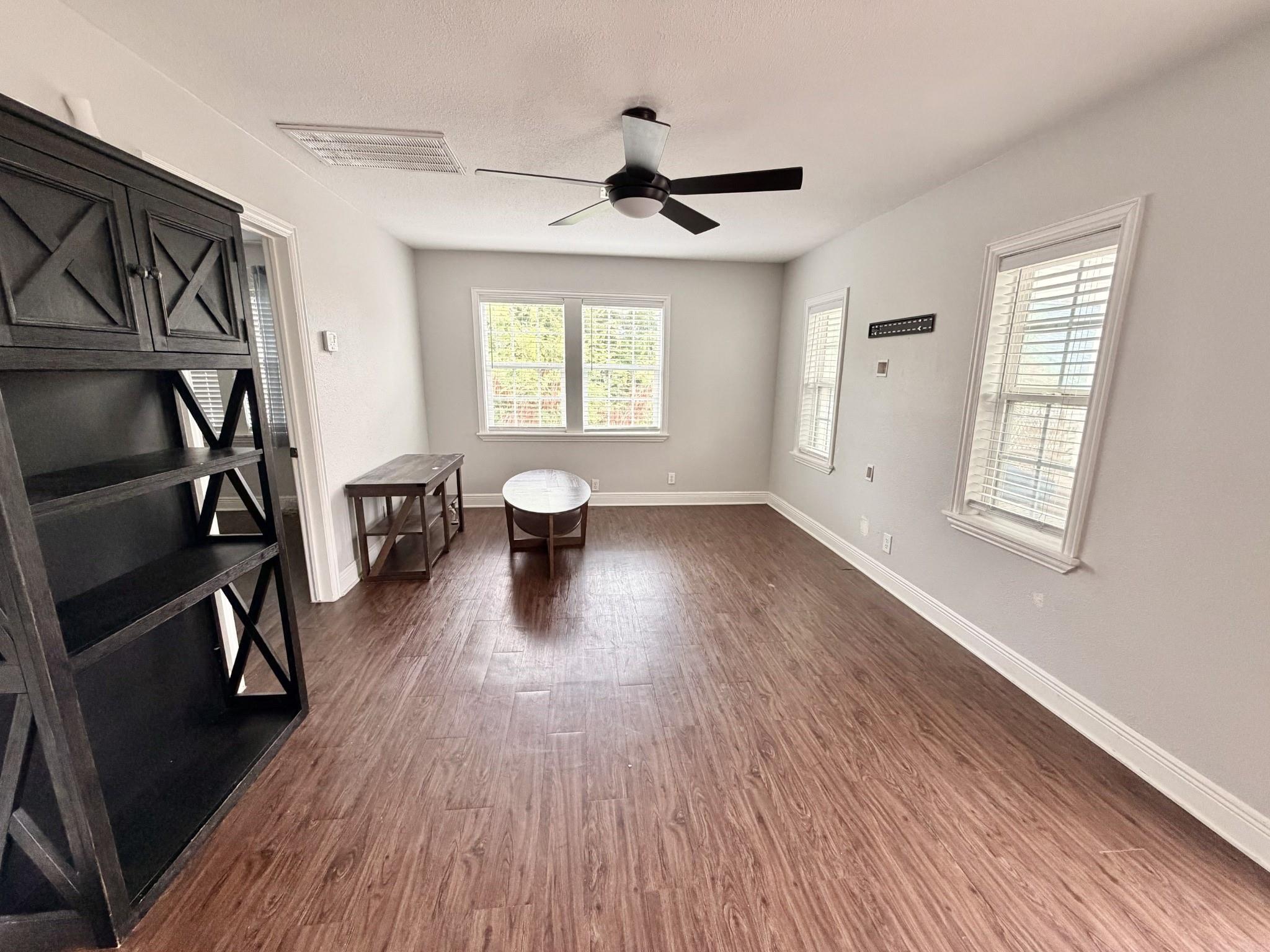 4312 Ave O 1/2 2