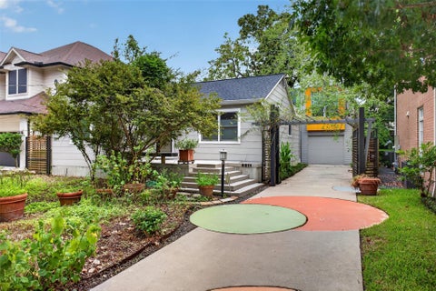 Photo of 4211 Albans Street, Houston, TX 77005 (MLS # 47486437)