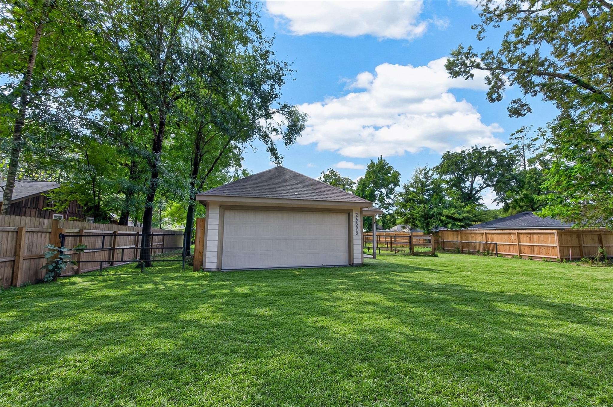 26595 Leisure Lane