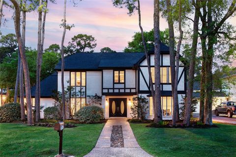 Photo of 9718 Oxted Lane, Spring, TX 77379 (MLS # 82588193)