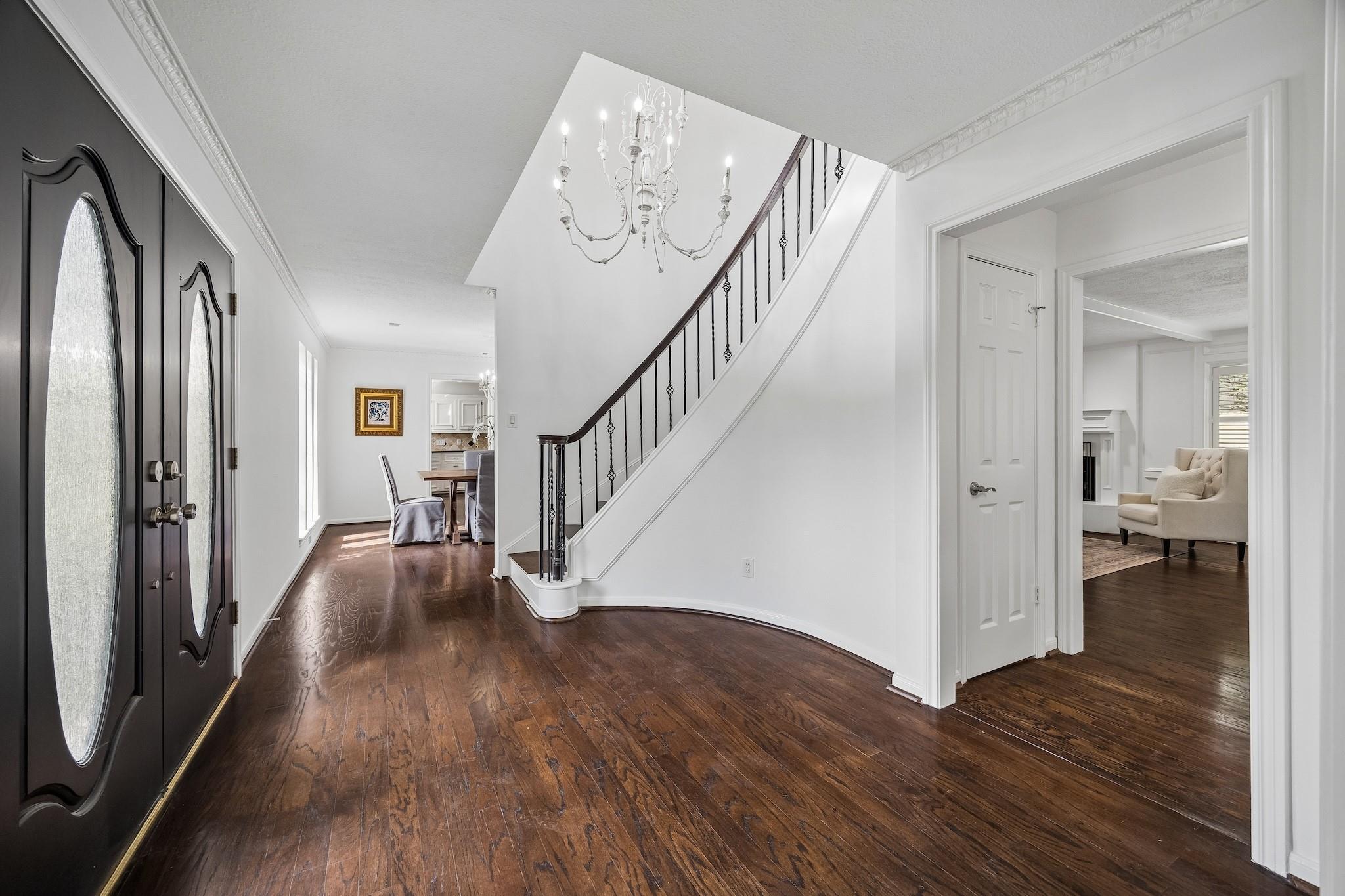 9718 Oxted Lane