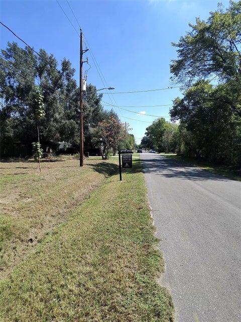Photo of 3816 2nd ST, Brookshire, TX 77423 (MLS # 63648861)