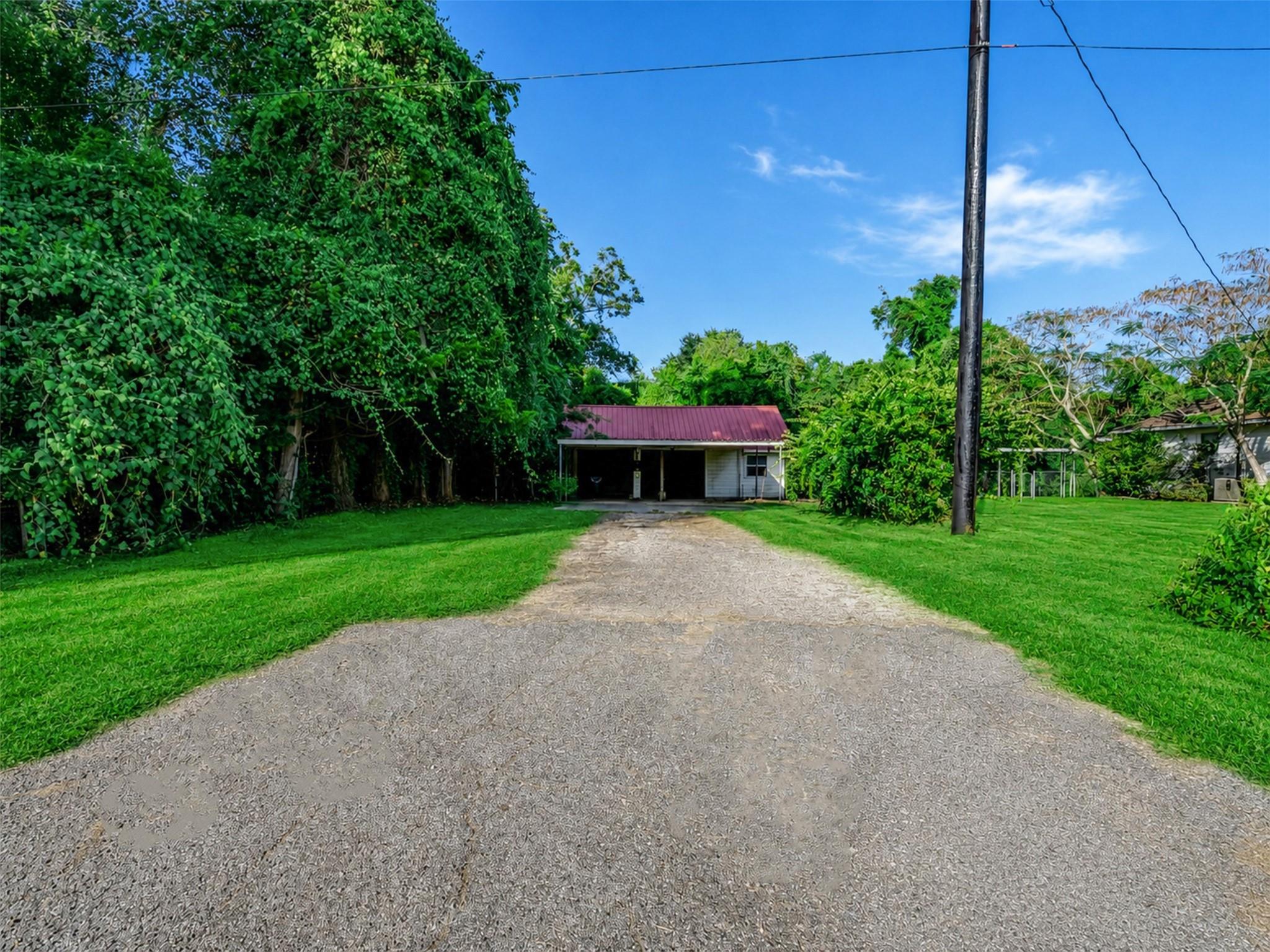 8725 Fm 524 Road
