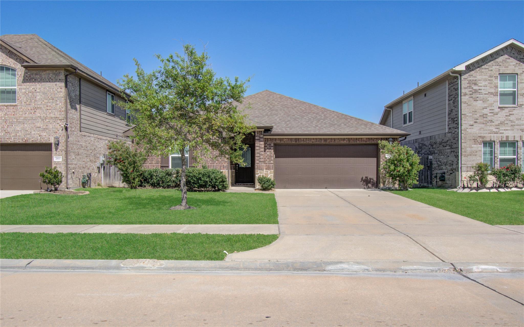 2815 Dry Creek Drive