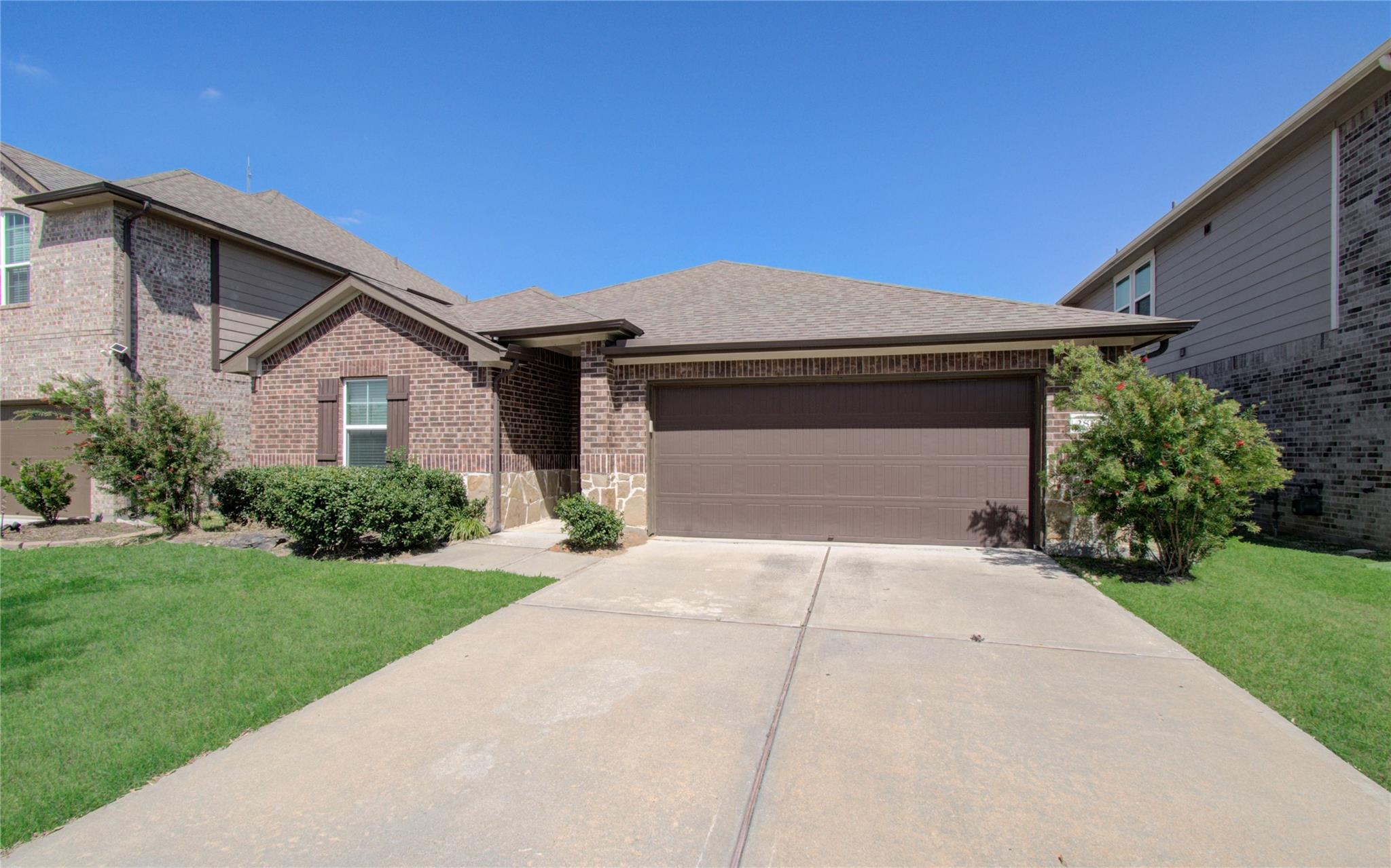 2815 Dry Creek Drive
